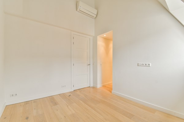 Medium property photo - Volkerakstraat 42-2, 1078 XT Amsterdam